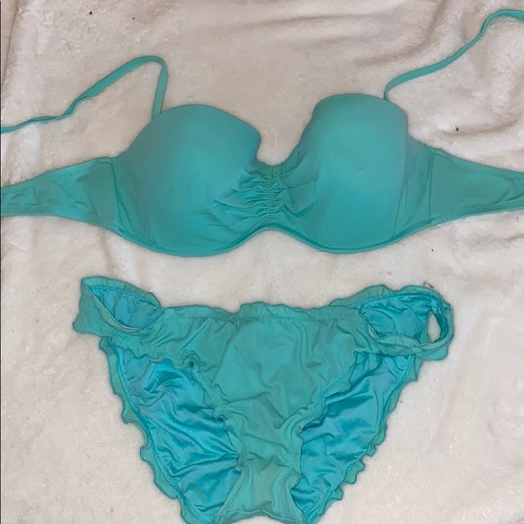 VS bikini - Picture 1 of 5